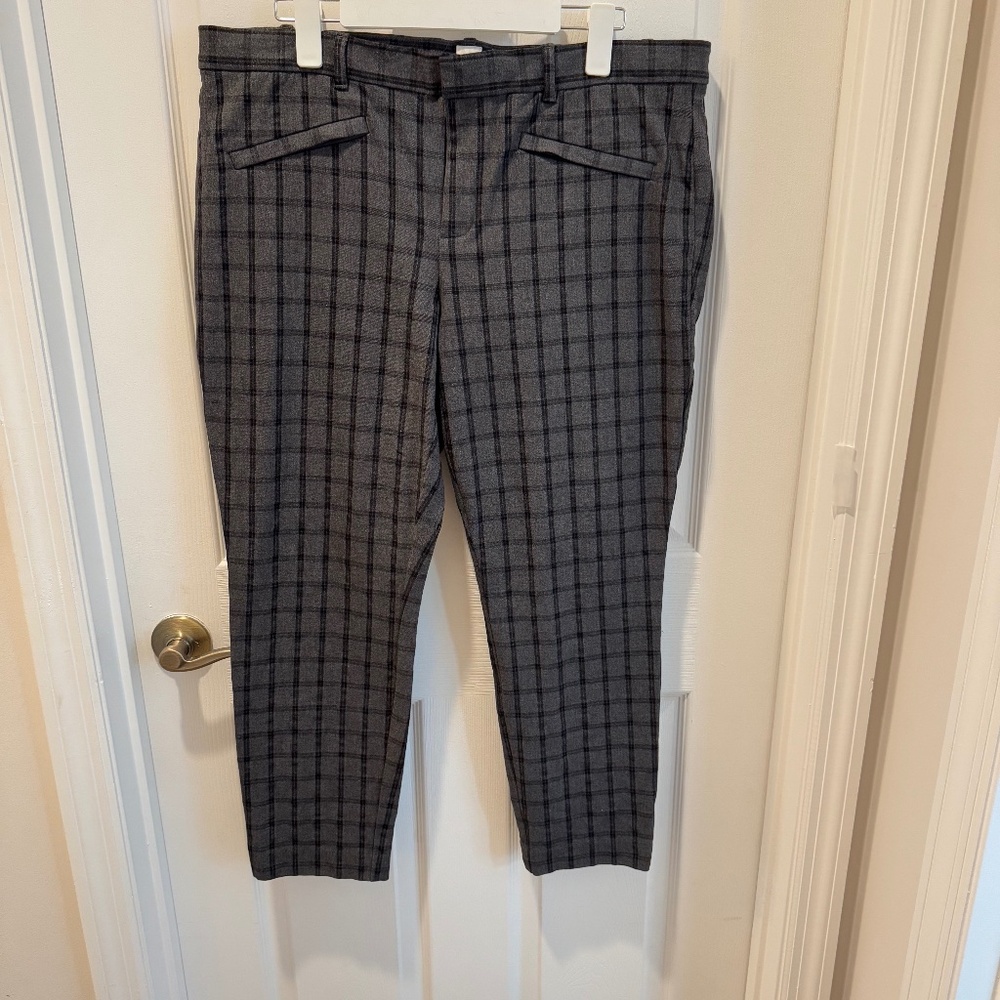 Gap Skinny Ankle Size 16 Plaid Gray and Black Pants